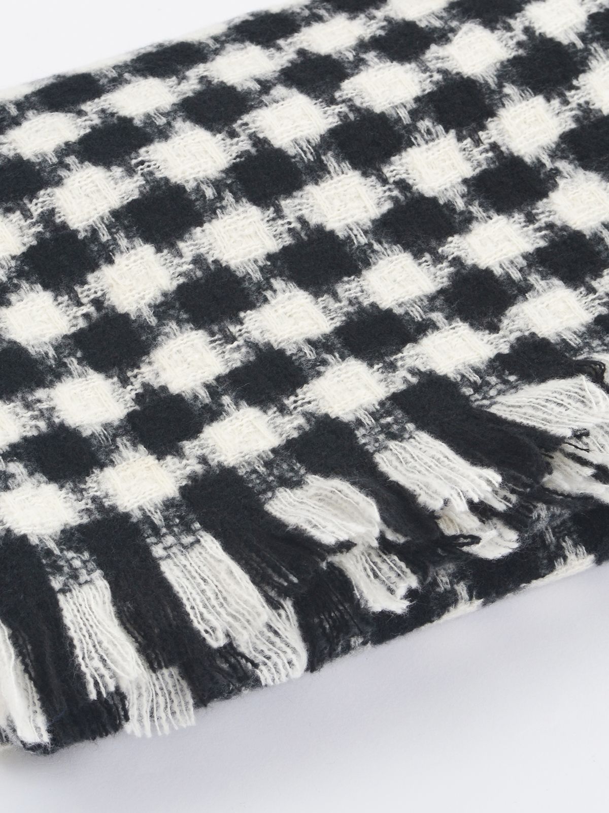 Check patterned scarf