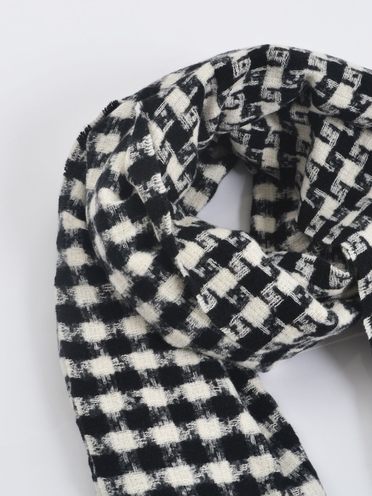 Check patterned scarf