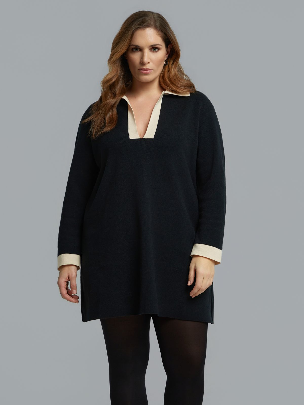 Contrast-collar knit mini dress