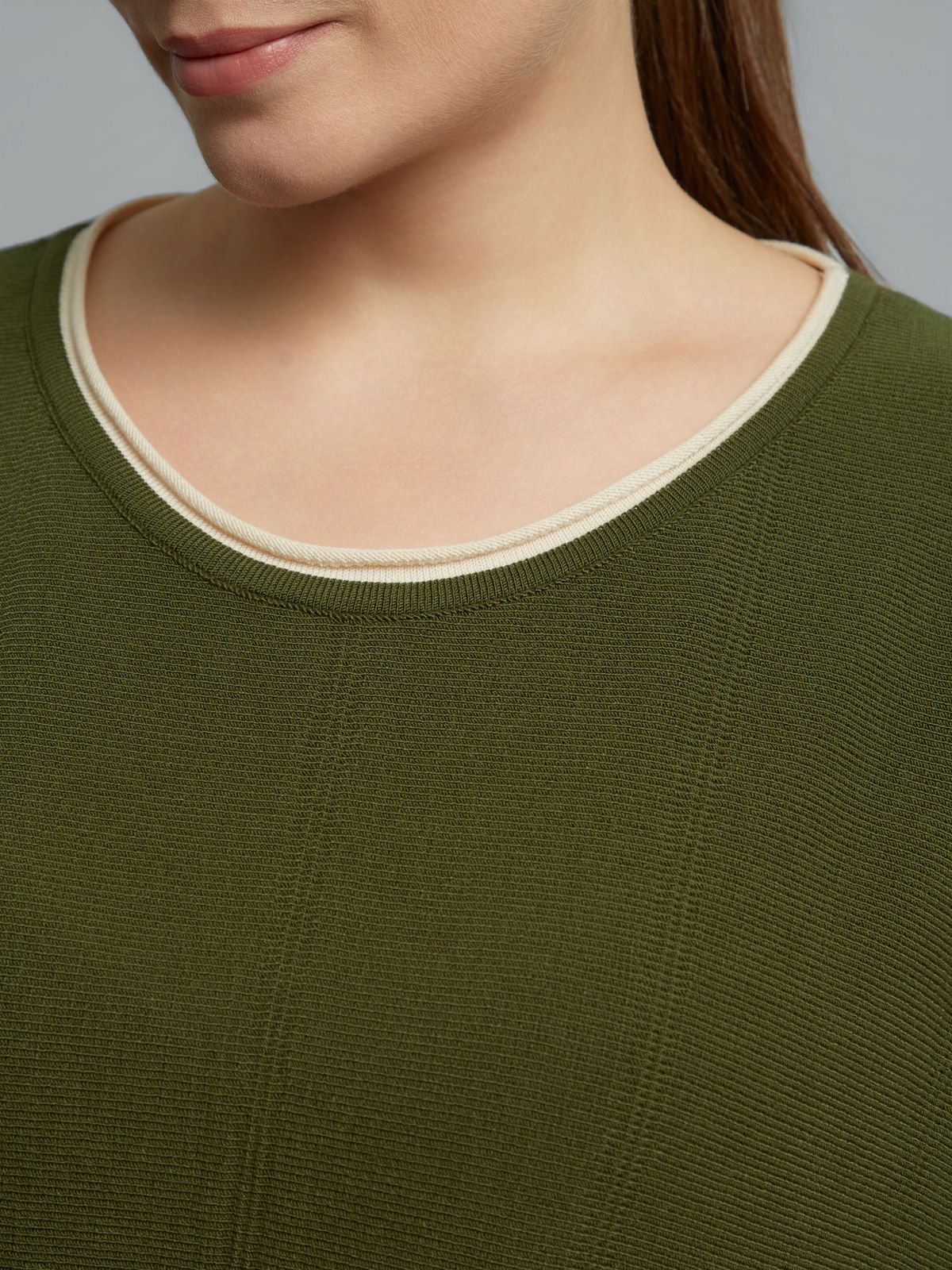 Contrast trim knit jumper