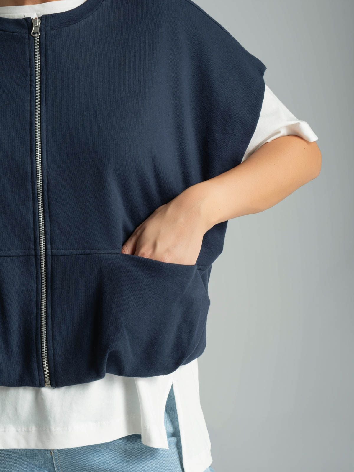 Cotton-blend sleeveless zip sweat jacket