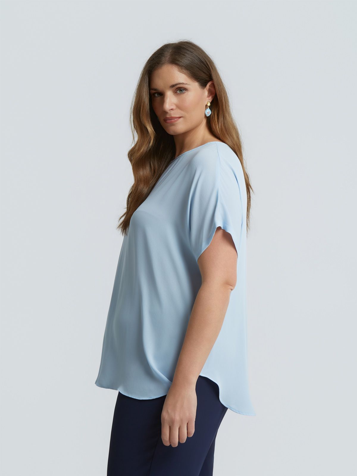 Crepe boat-neck top