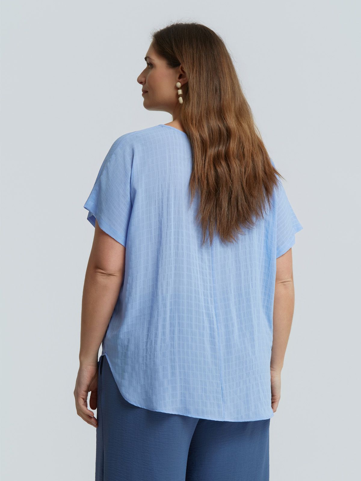 Crepe boat-neck top