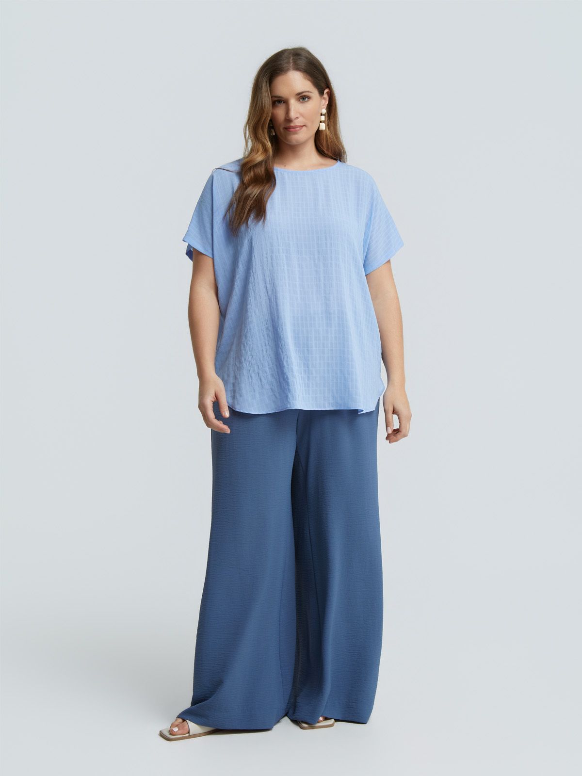 Crepe boat-neck top