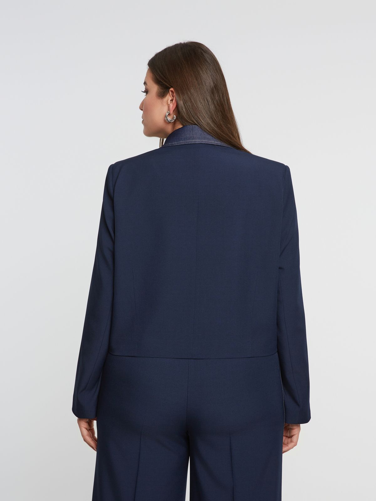 Cropped tailored blazer with contrast lapel