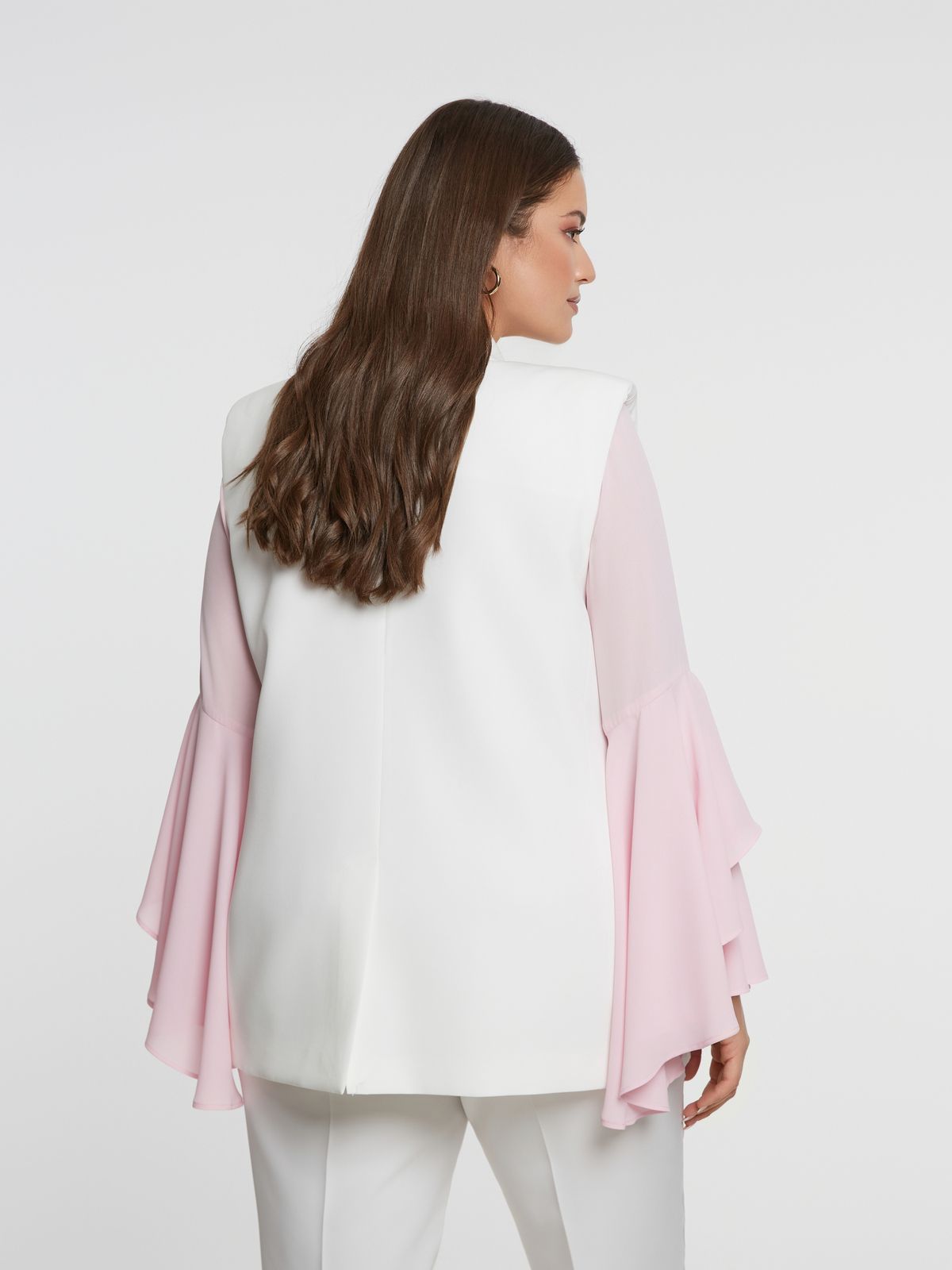 Double-breasted sleeveless blazer with structured lapels