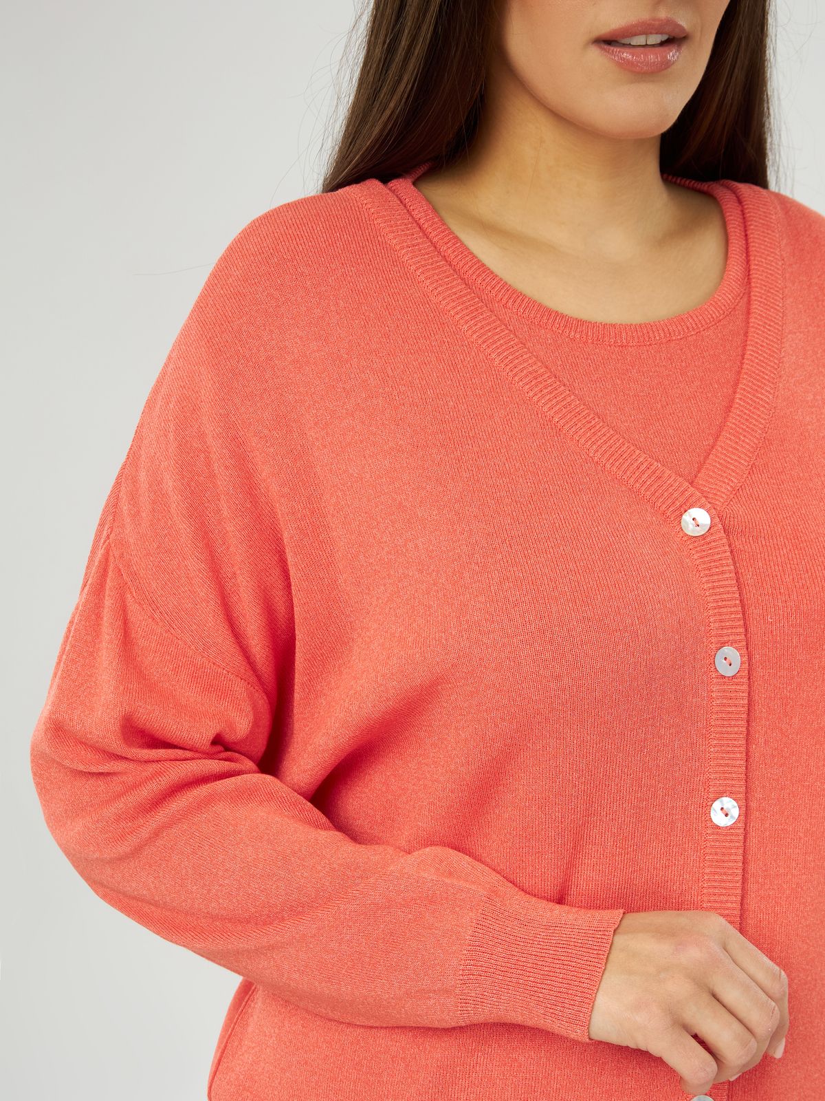 Fine-knit long sleeve cardigan