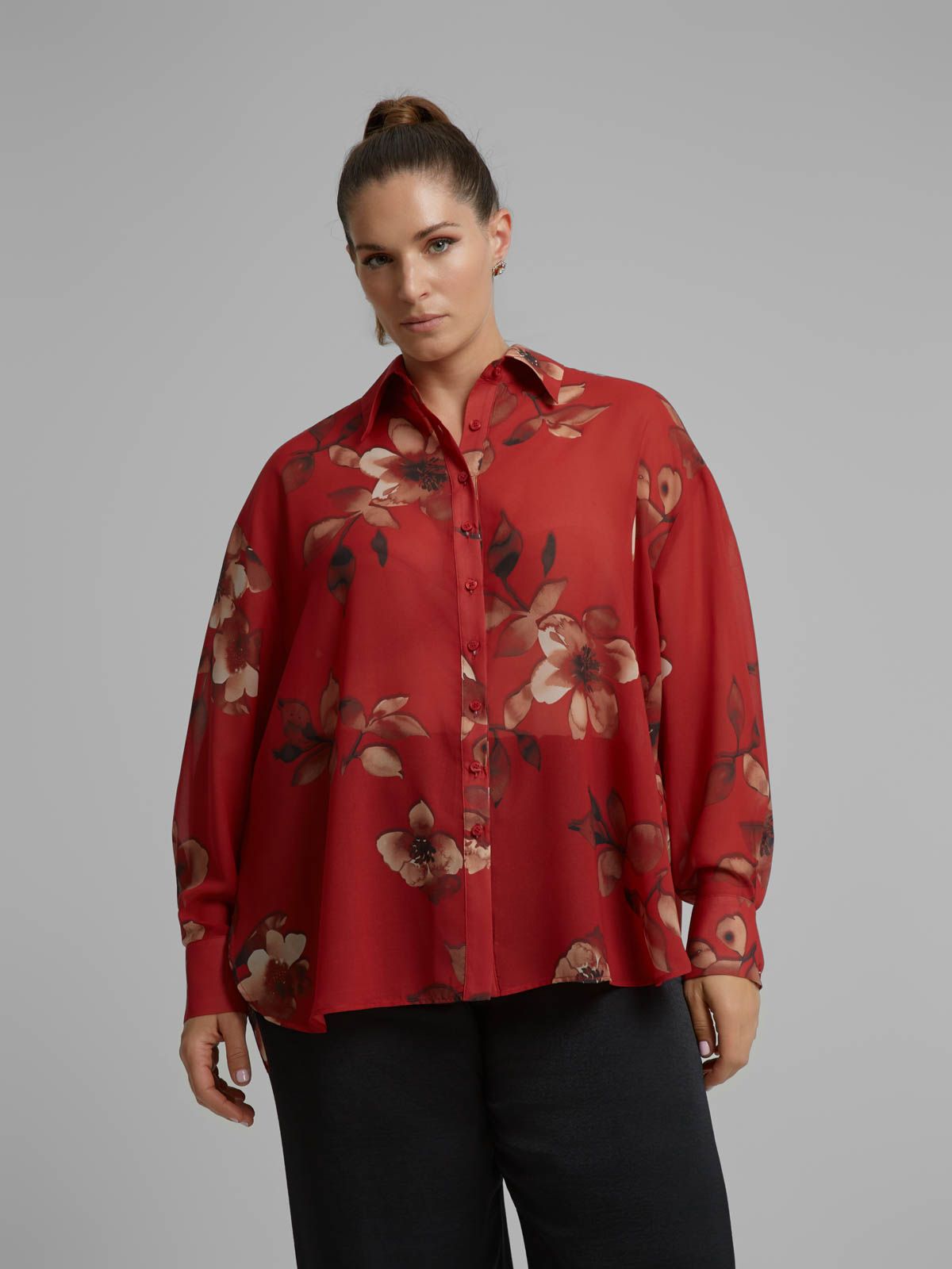 Floral-print shirt with long sleeves