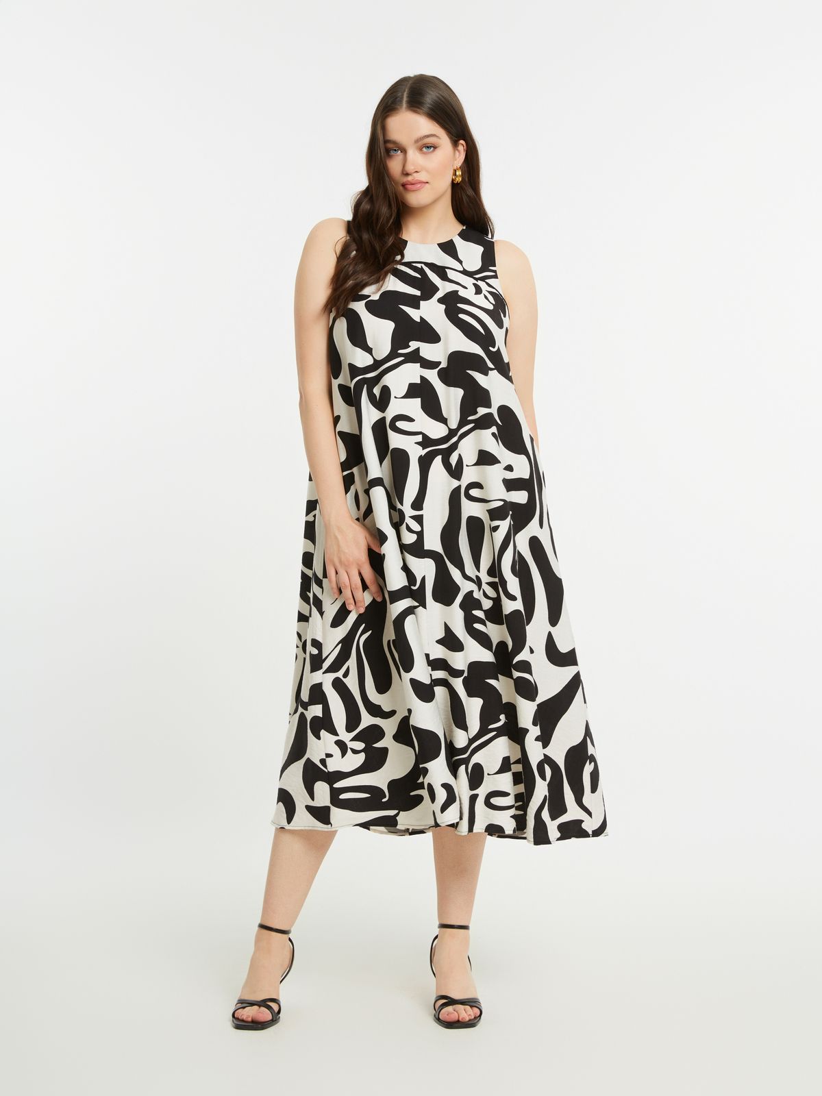 Printed viscose maxi dress with pleated hem