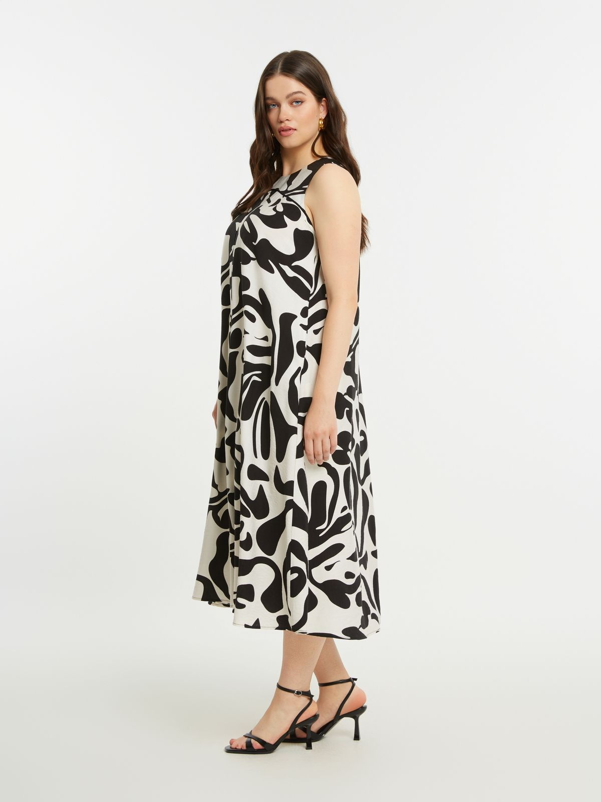 Printed viscose maxi dress with pleated hem