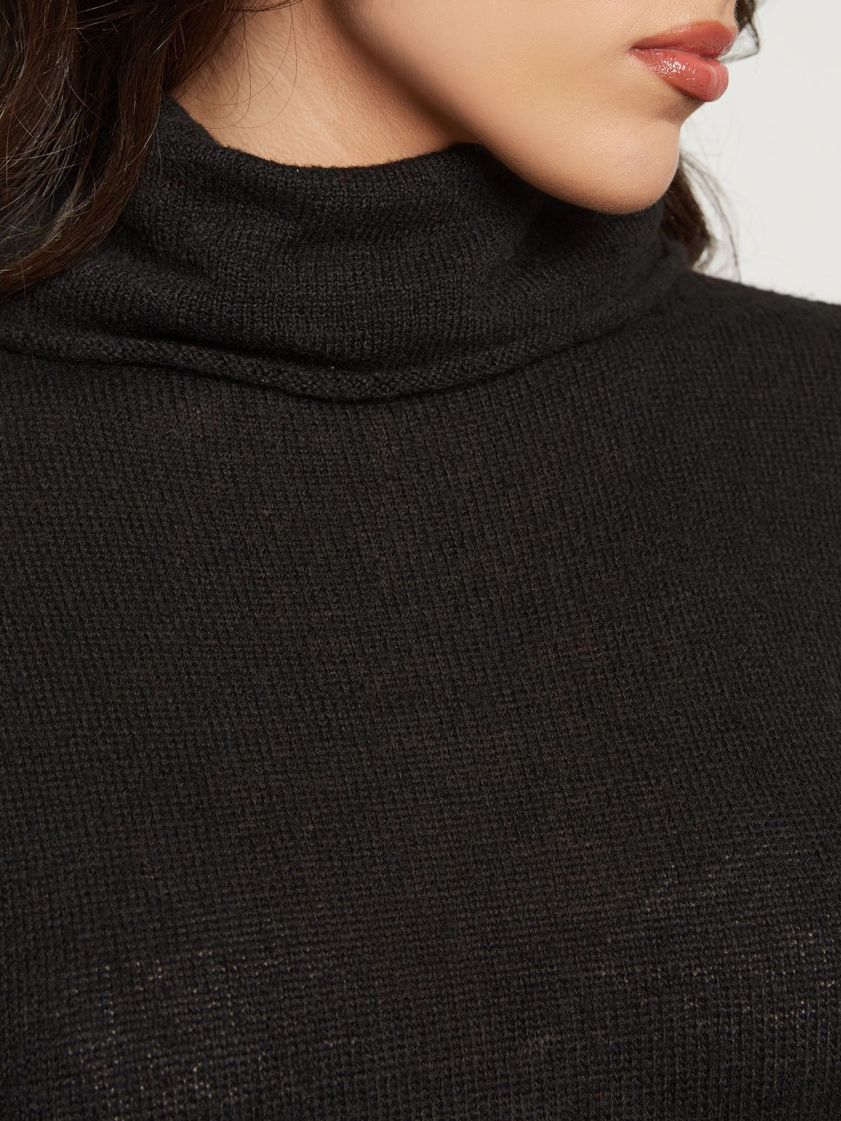 Basic knit turtleneck dress