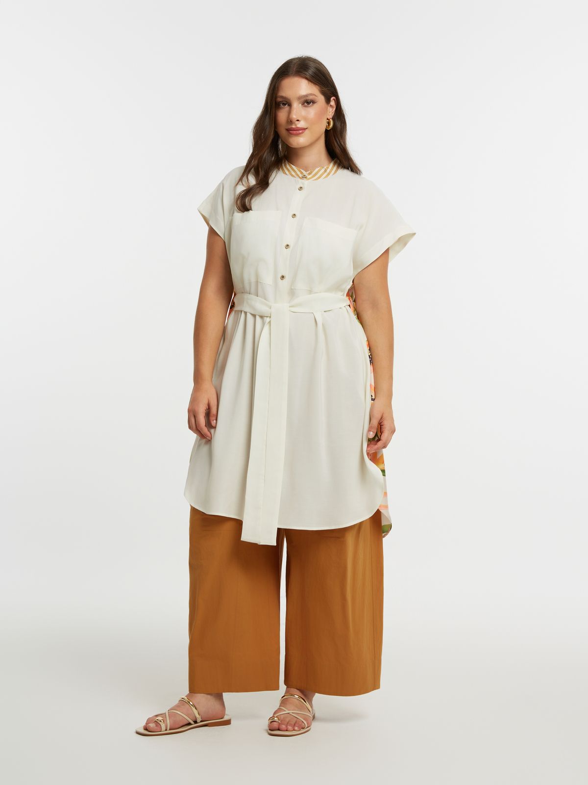 Long shirt with papaya print on the back