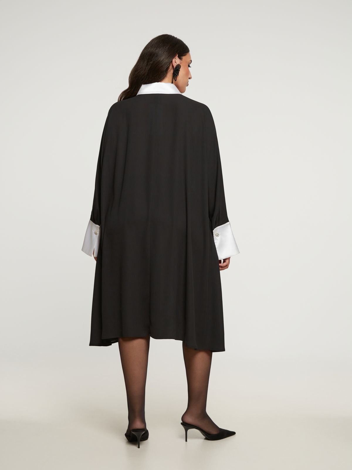 Satin shirt-dress with contrast collar and cuffs