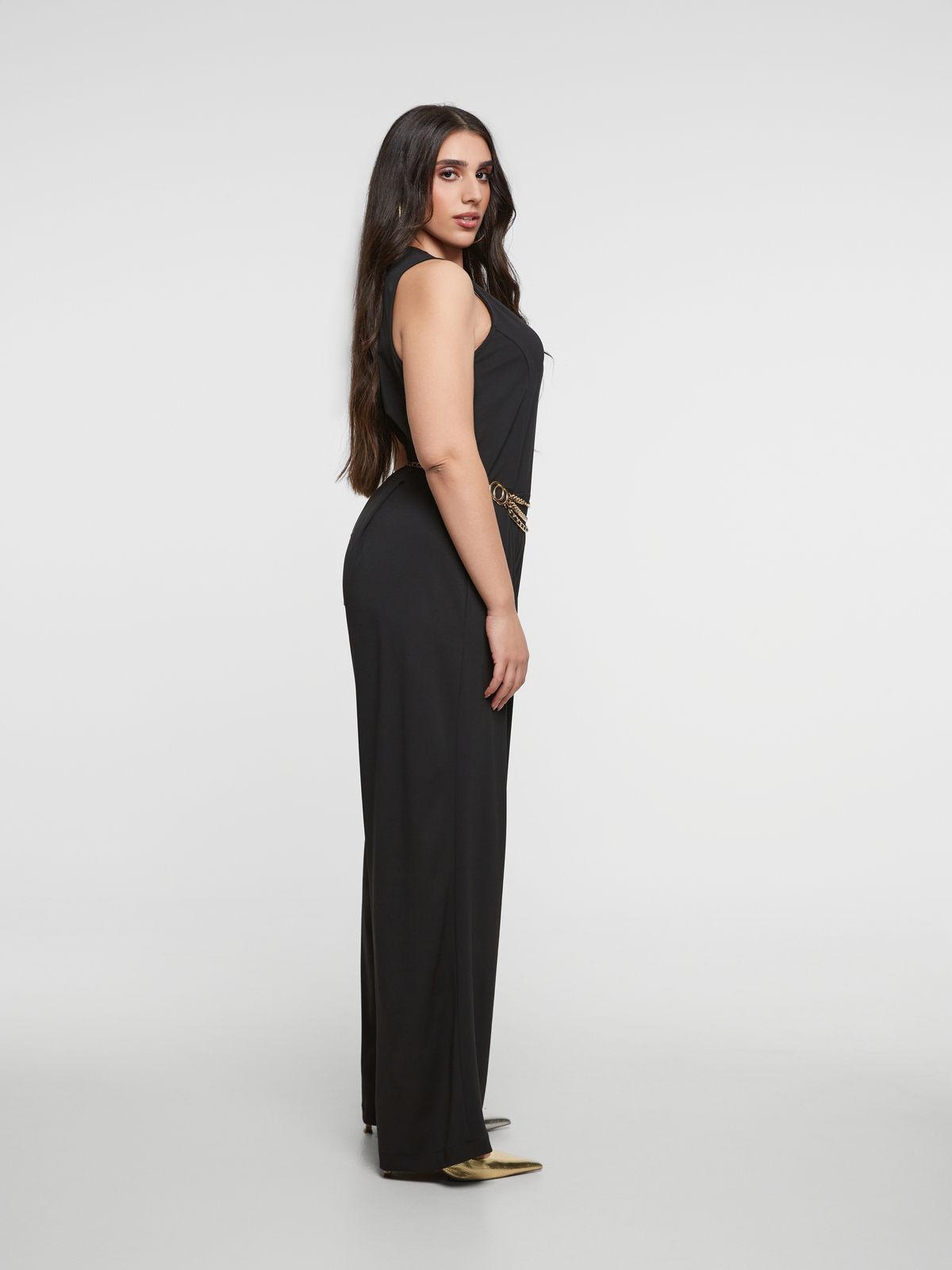 Sleeveless black jumpsuit