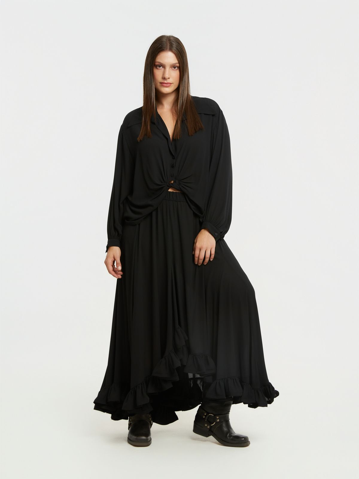 Flowing ruffled maxi skirt