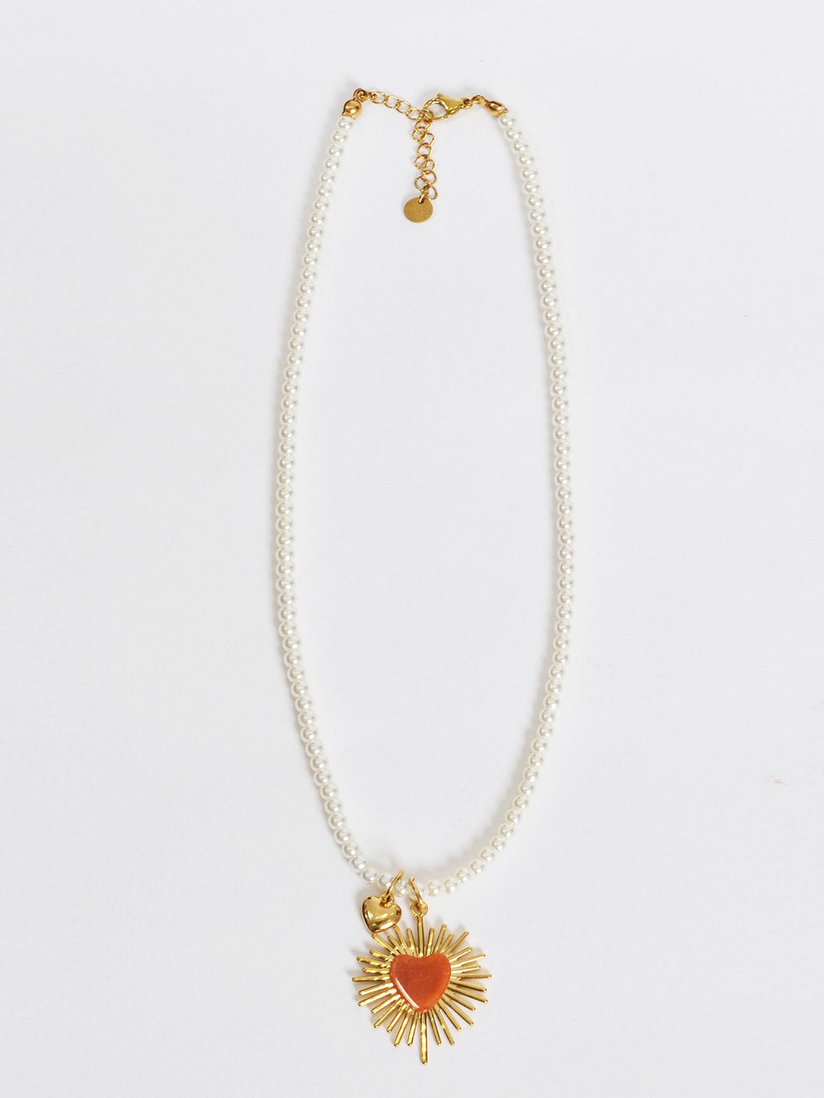 Beaded necklace with gold details