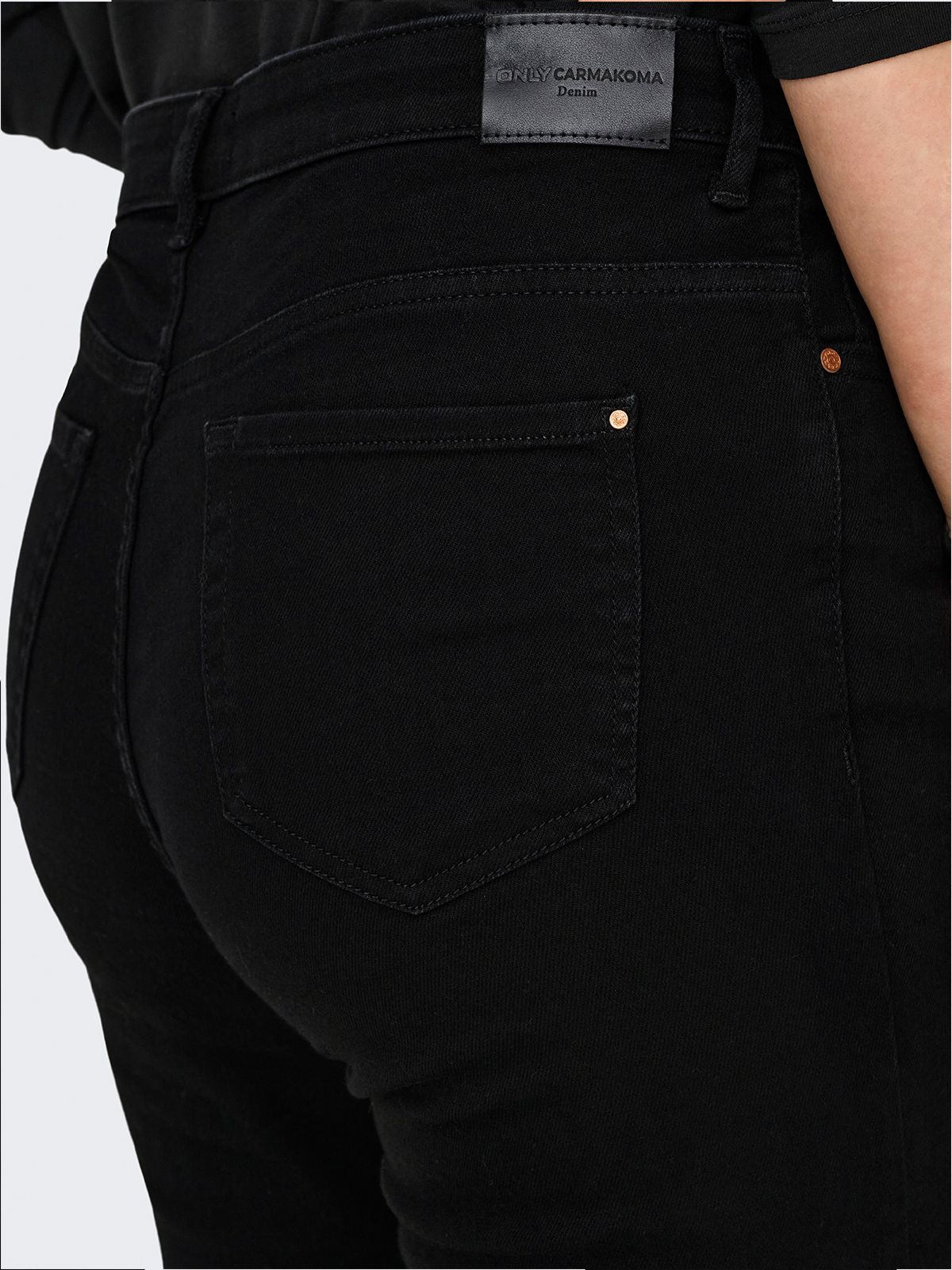 Carsui mid waist slim fit jeans
