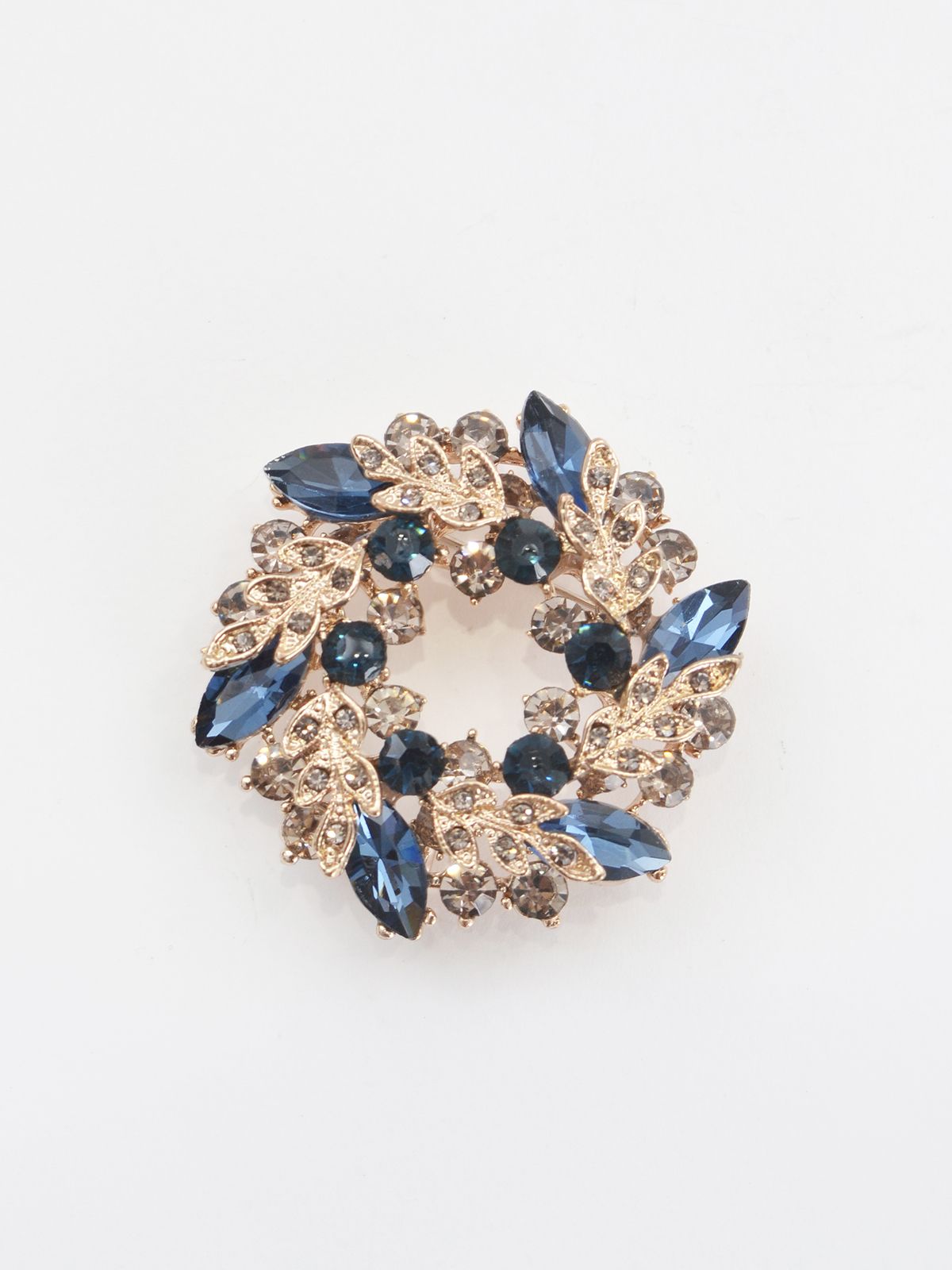 Wreath brooch with blue & white crystals