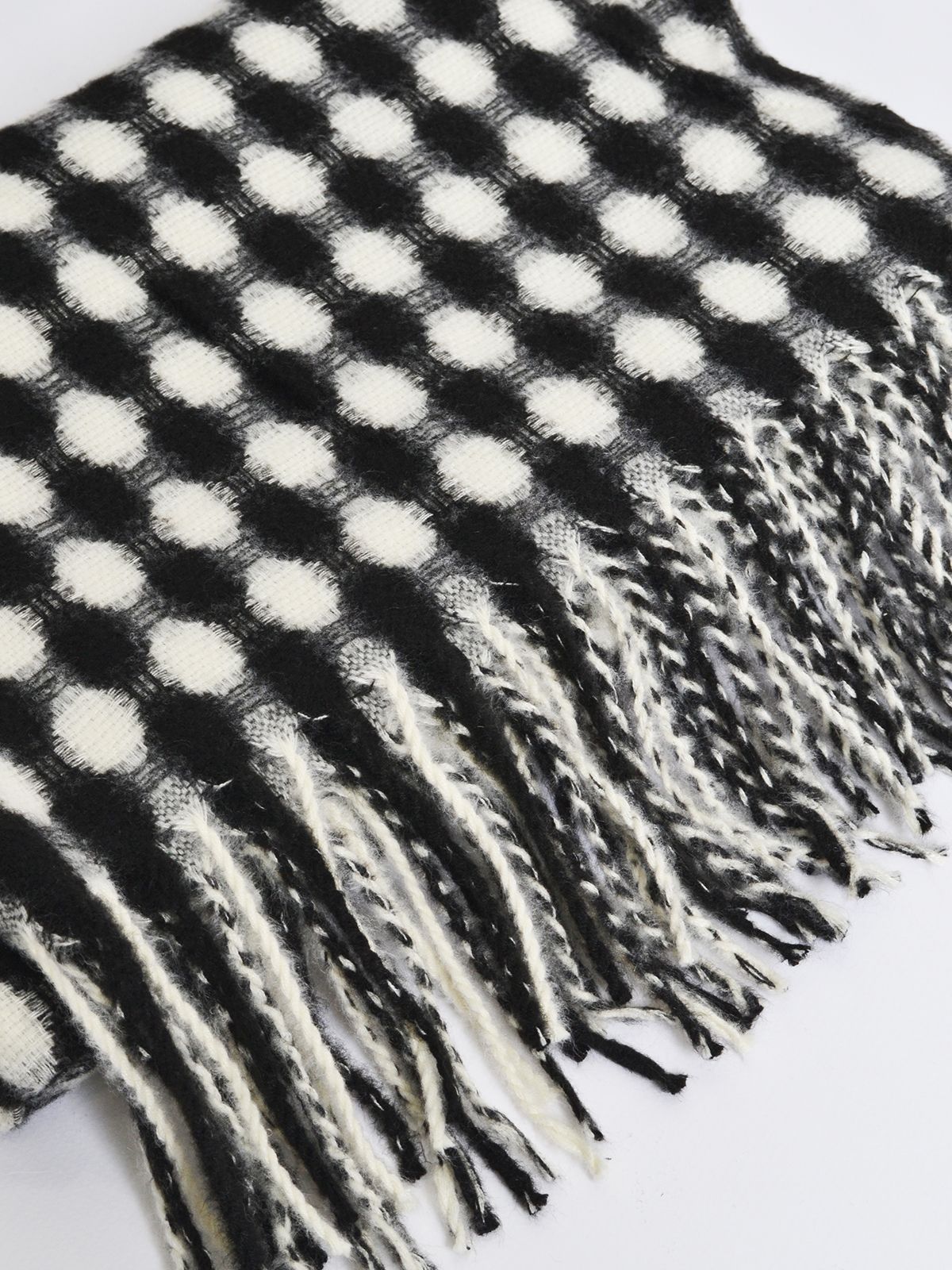 Polka dot patterned scarf with fringe