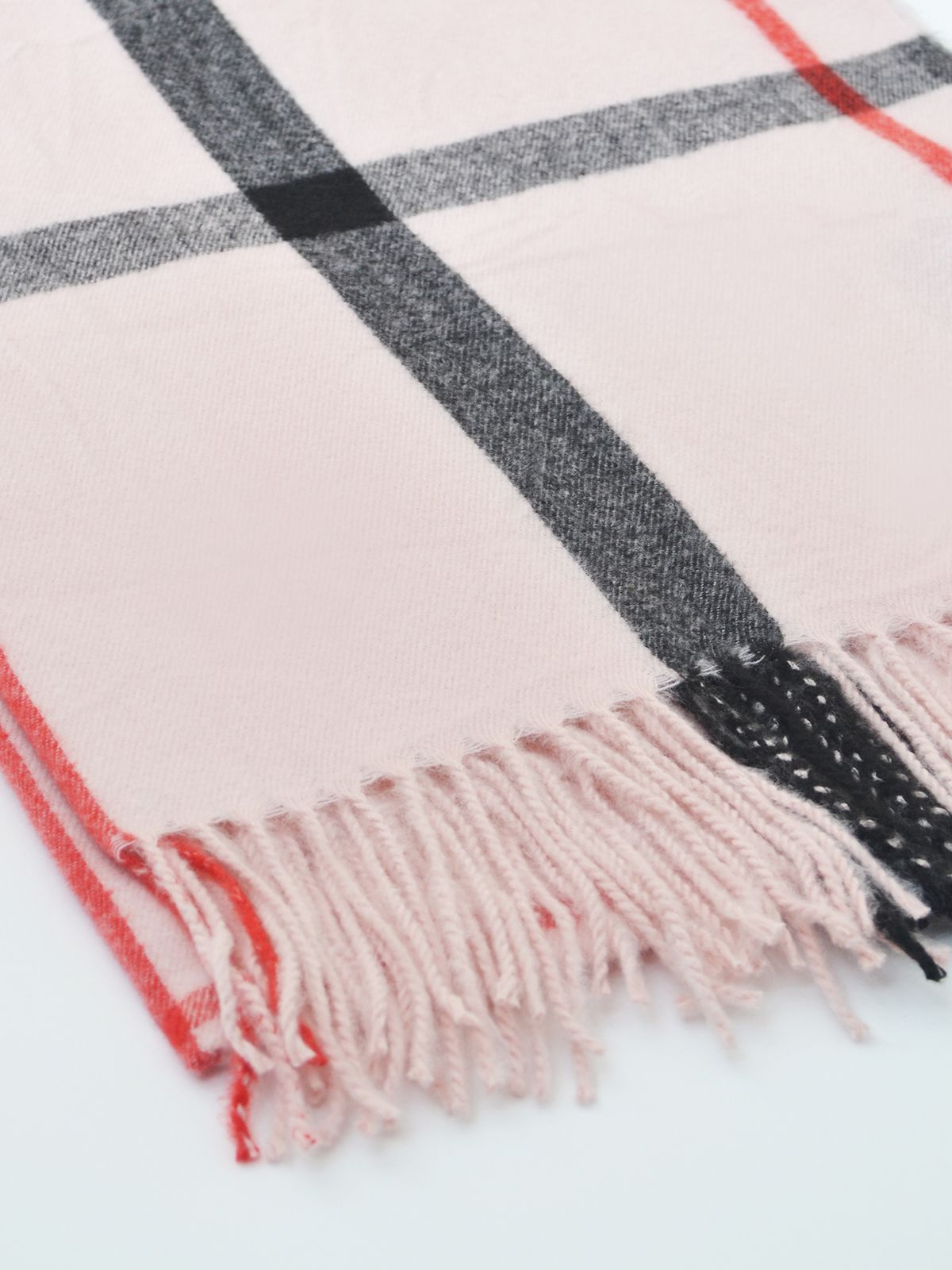 Pink plaid scarf with fringe