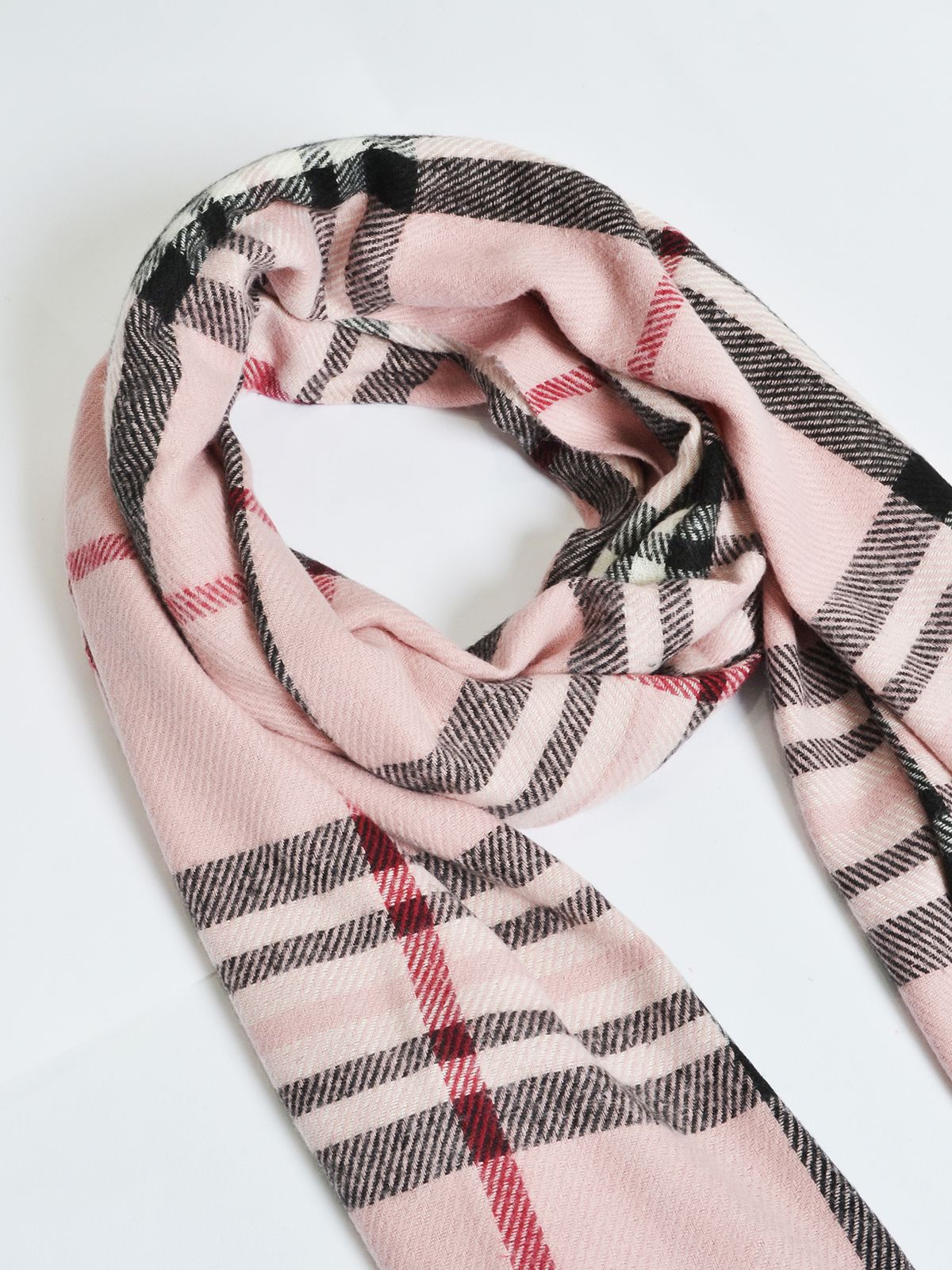 Plaid scarf with fringe