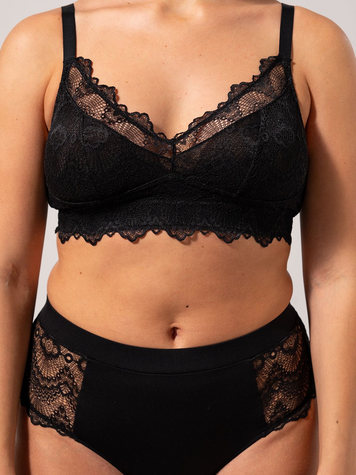 Lace Support+ Bralette Black