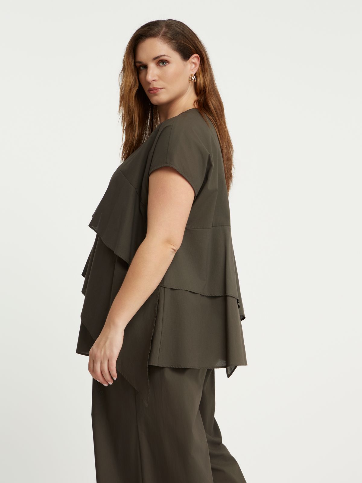 Layered asymmetric cotton top
