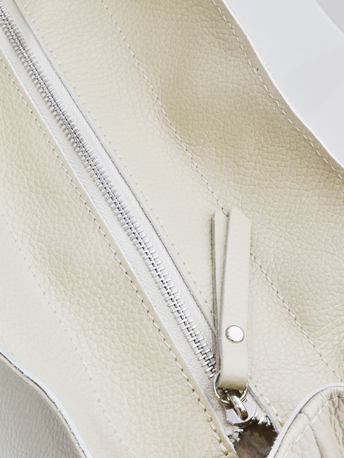 Leather shopper bag
