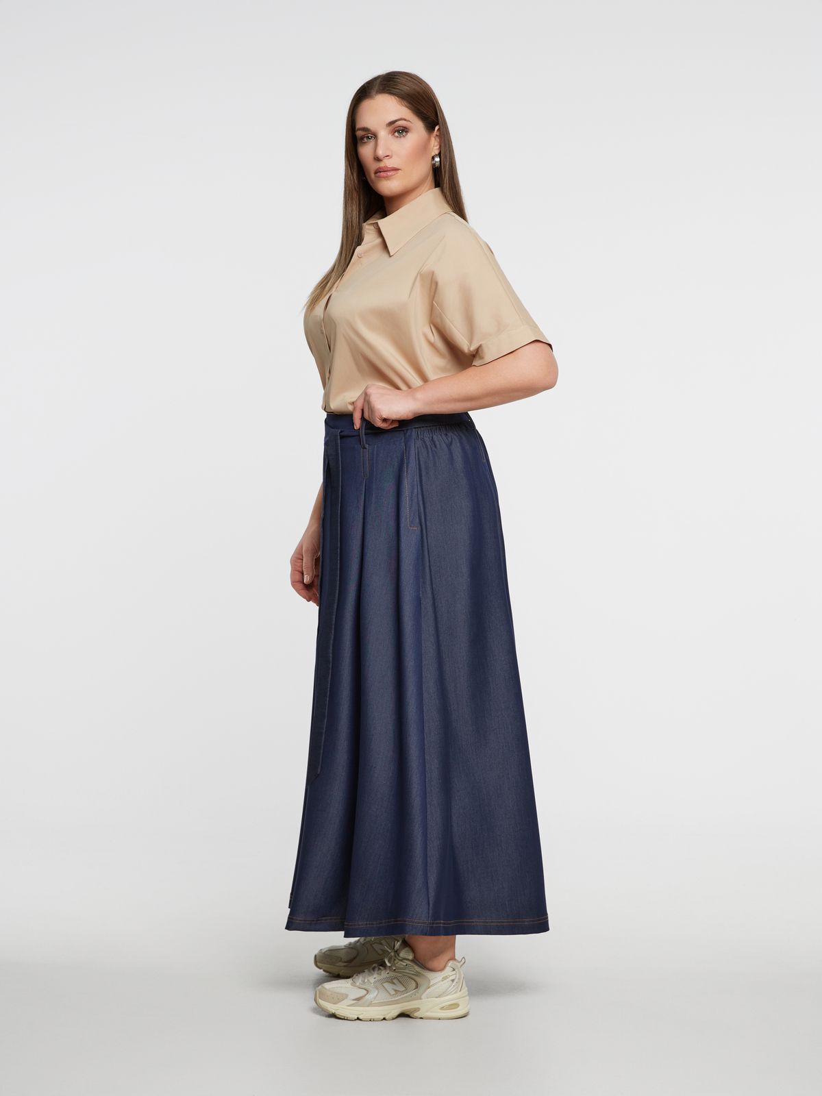 Maxi denim skirt with belt