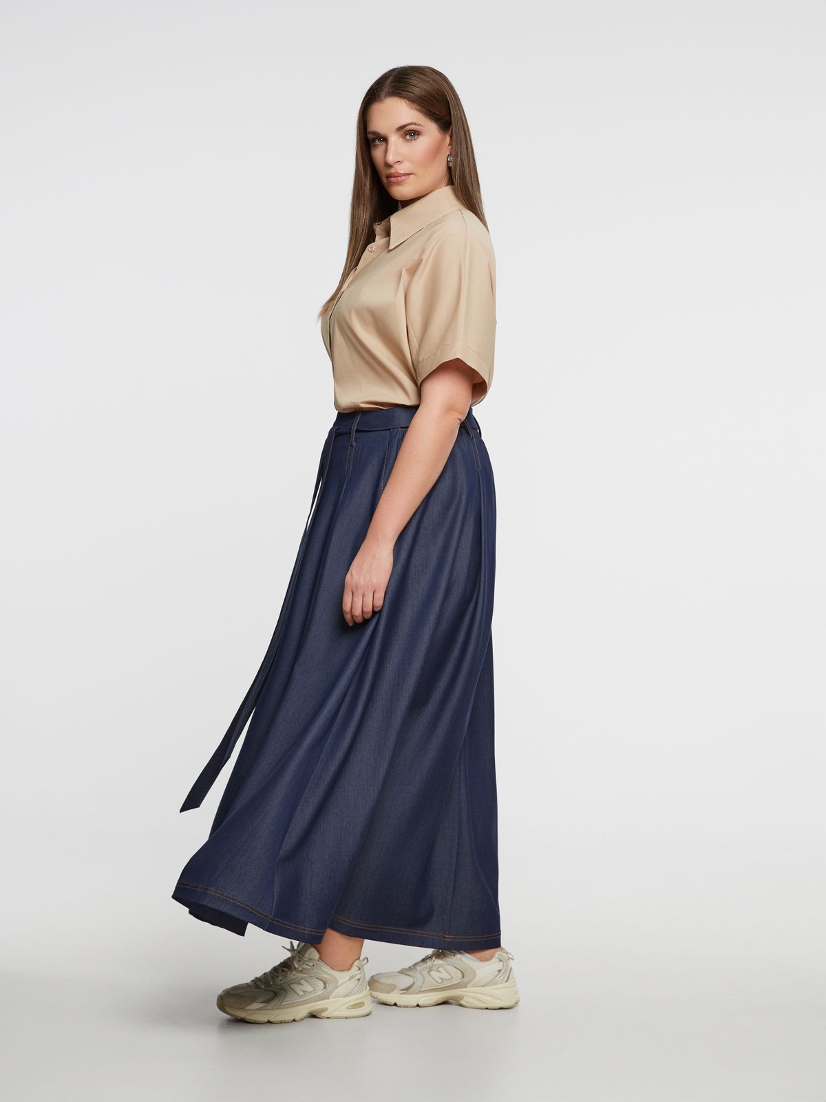 Maxi denim skirt with belt