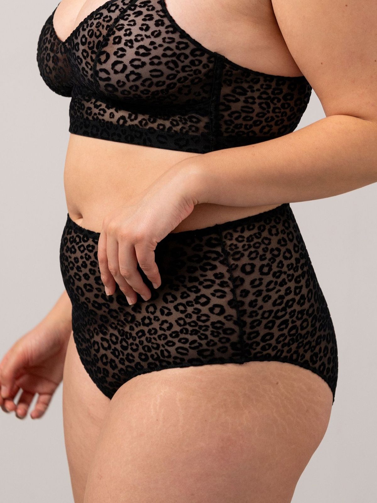 Mesh Highwaist Briefs Black Leopard