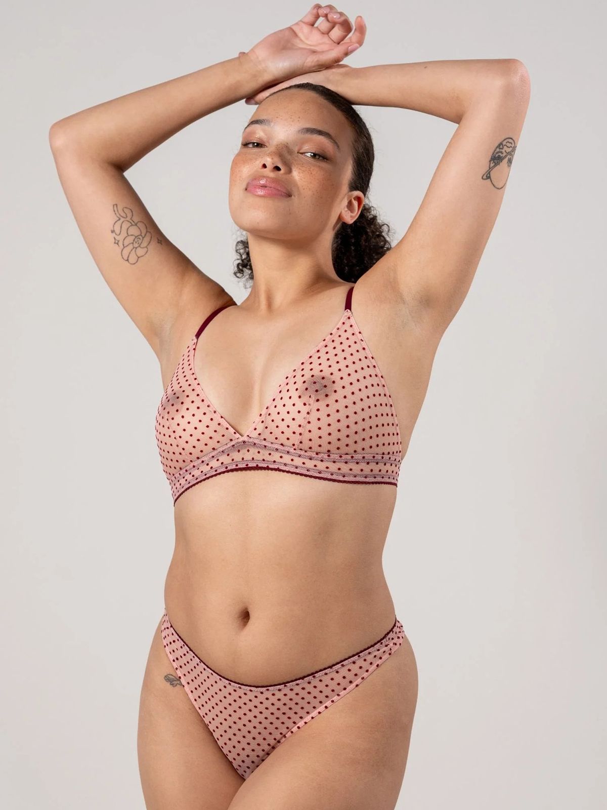 Mesh Triangle Bralette Pale Pink/Burgundy