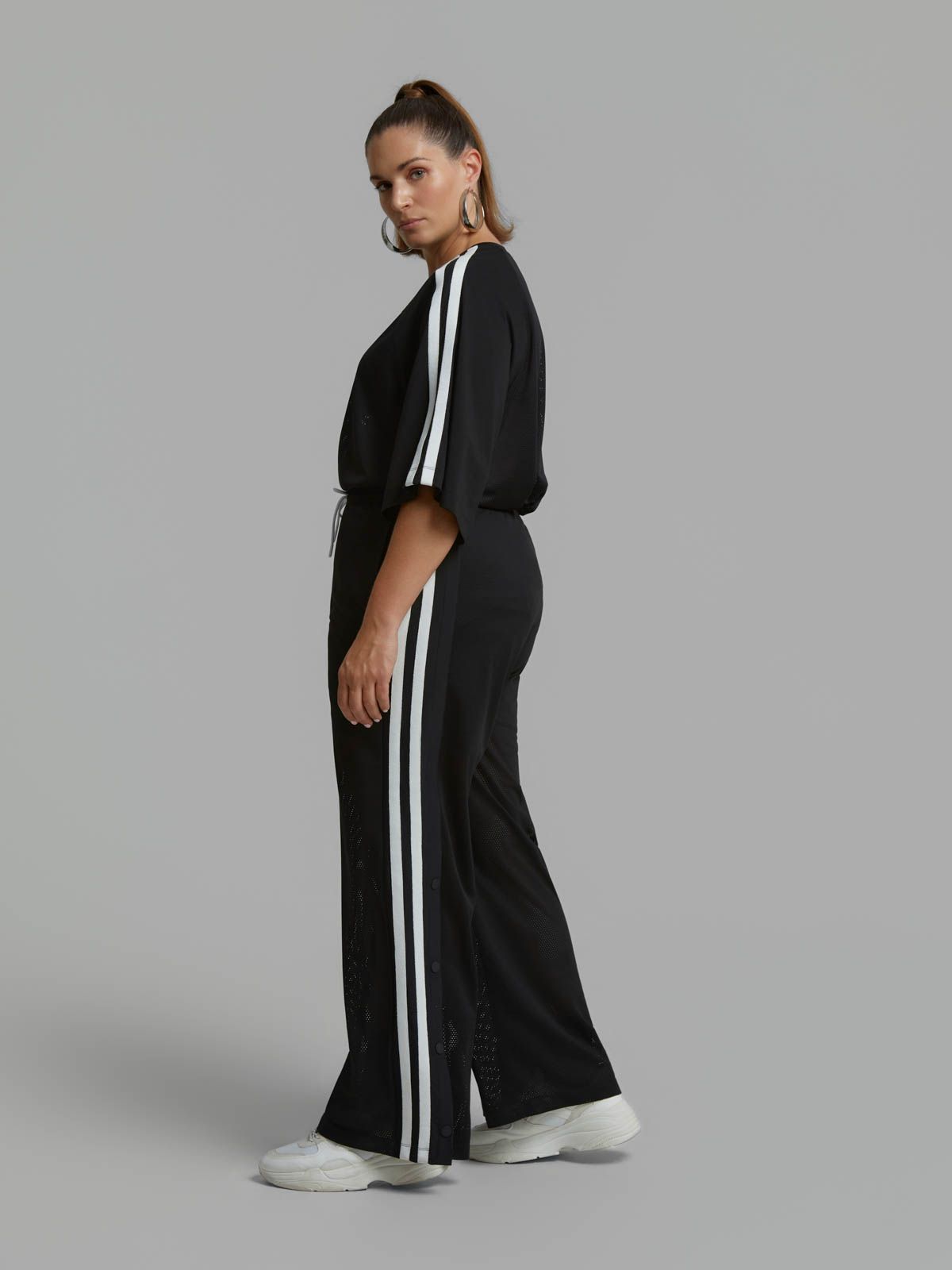 Mesh wide-leg pants with side stripe detail