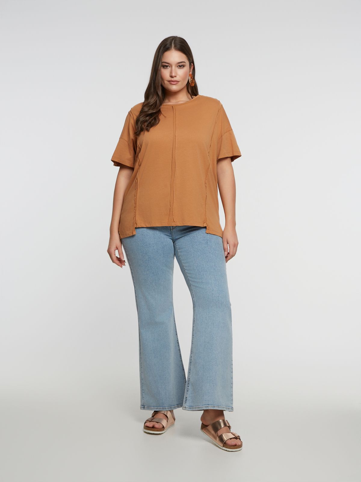 Cotton relaxed-fit t-shirt with seam details