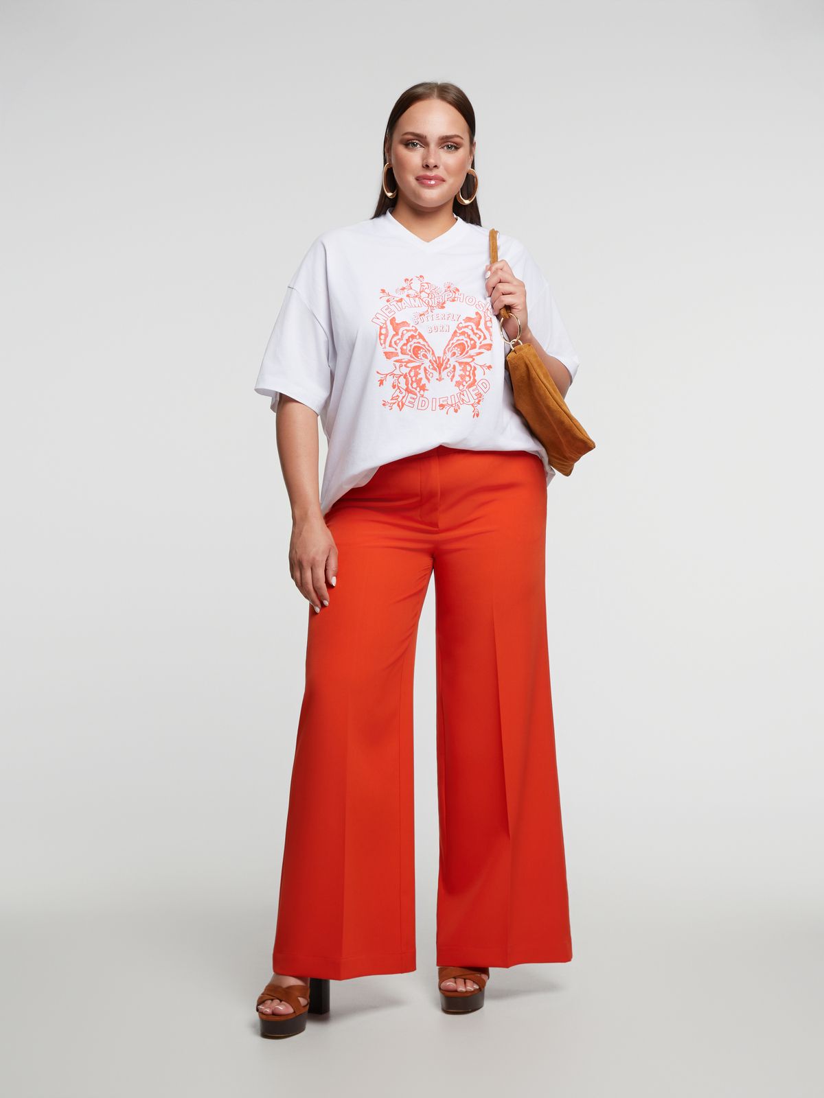Oversized cotton t-shirt with butterfly Μetamorphosis print