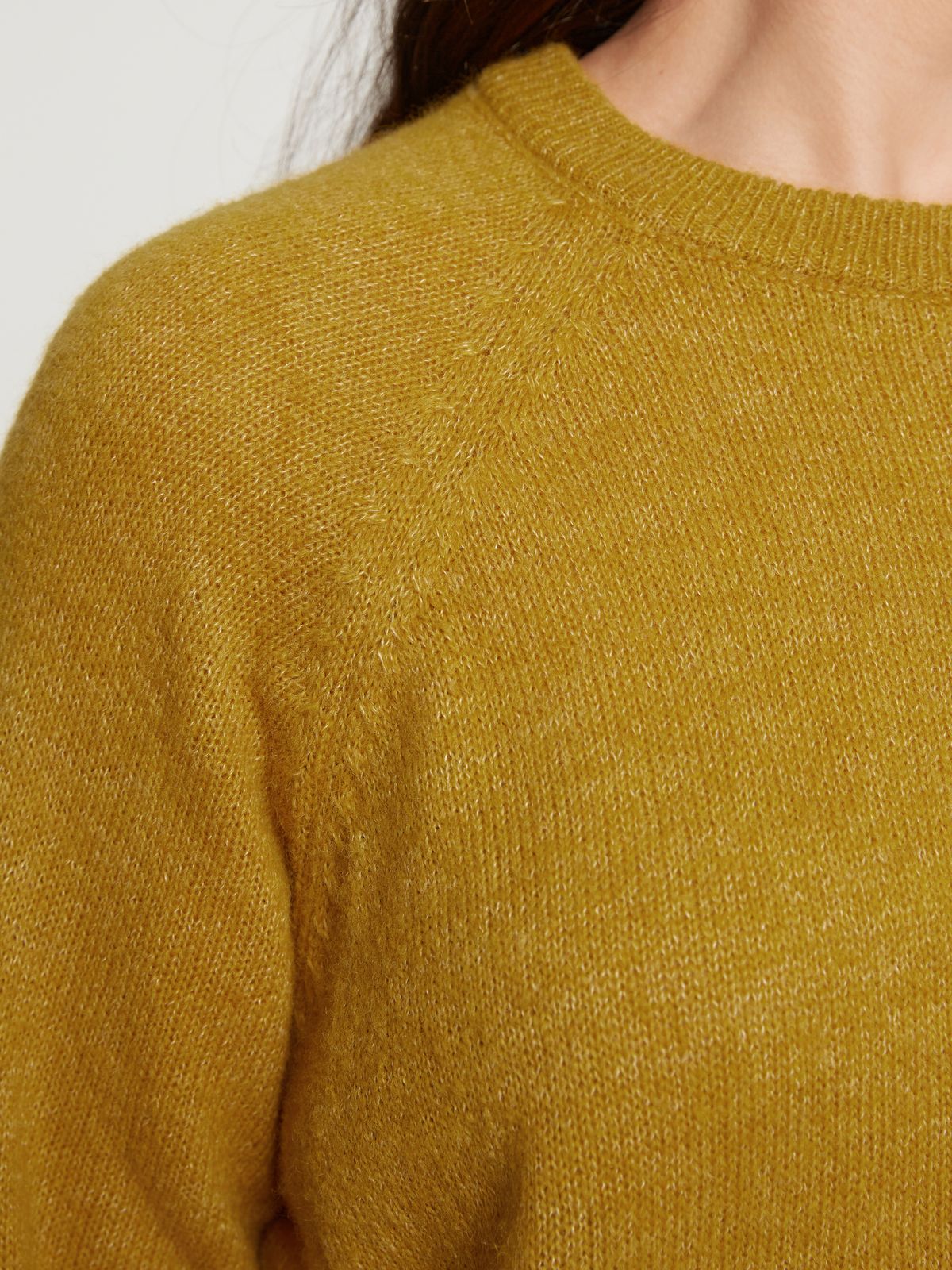 Basic raglan-sleeve jumper