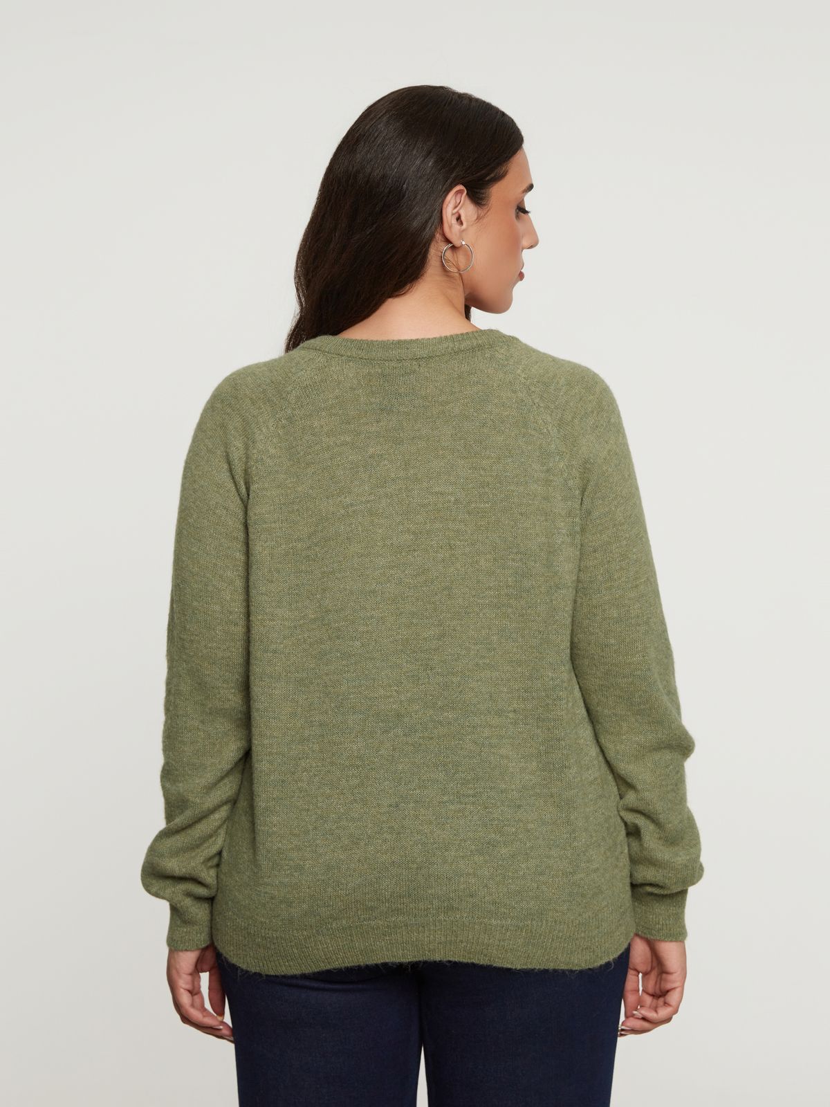 Basic long-sleeve V-neck jumper
