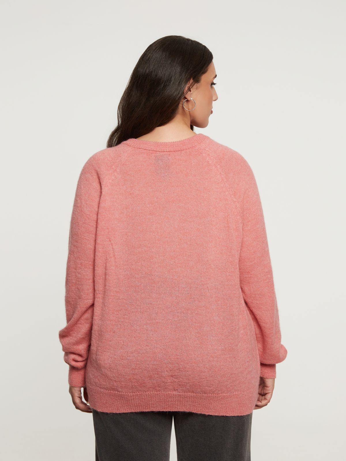 Basic long-sleeve V-neck jumper