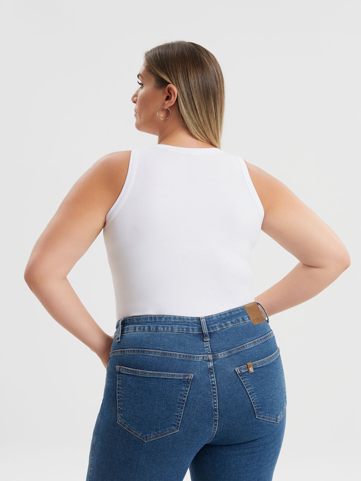 Basic viscose tank top