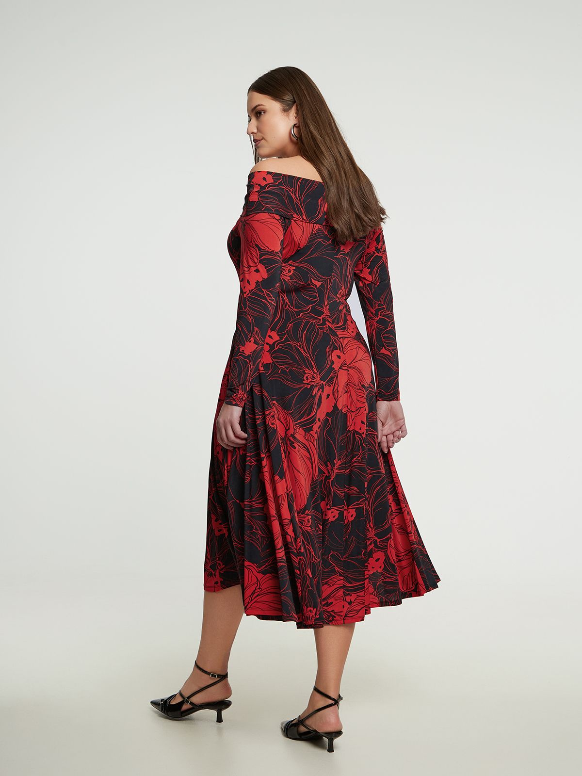Off-shoulder midi dress in floral print