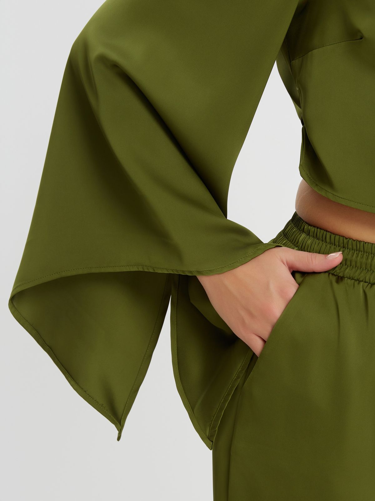 Satin wide-leg pants with elastic waistband