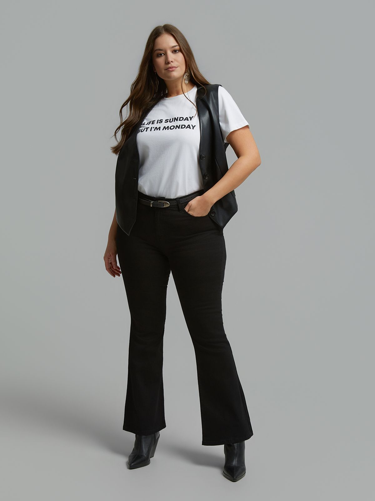 Basic flared black jeans