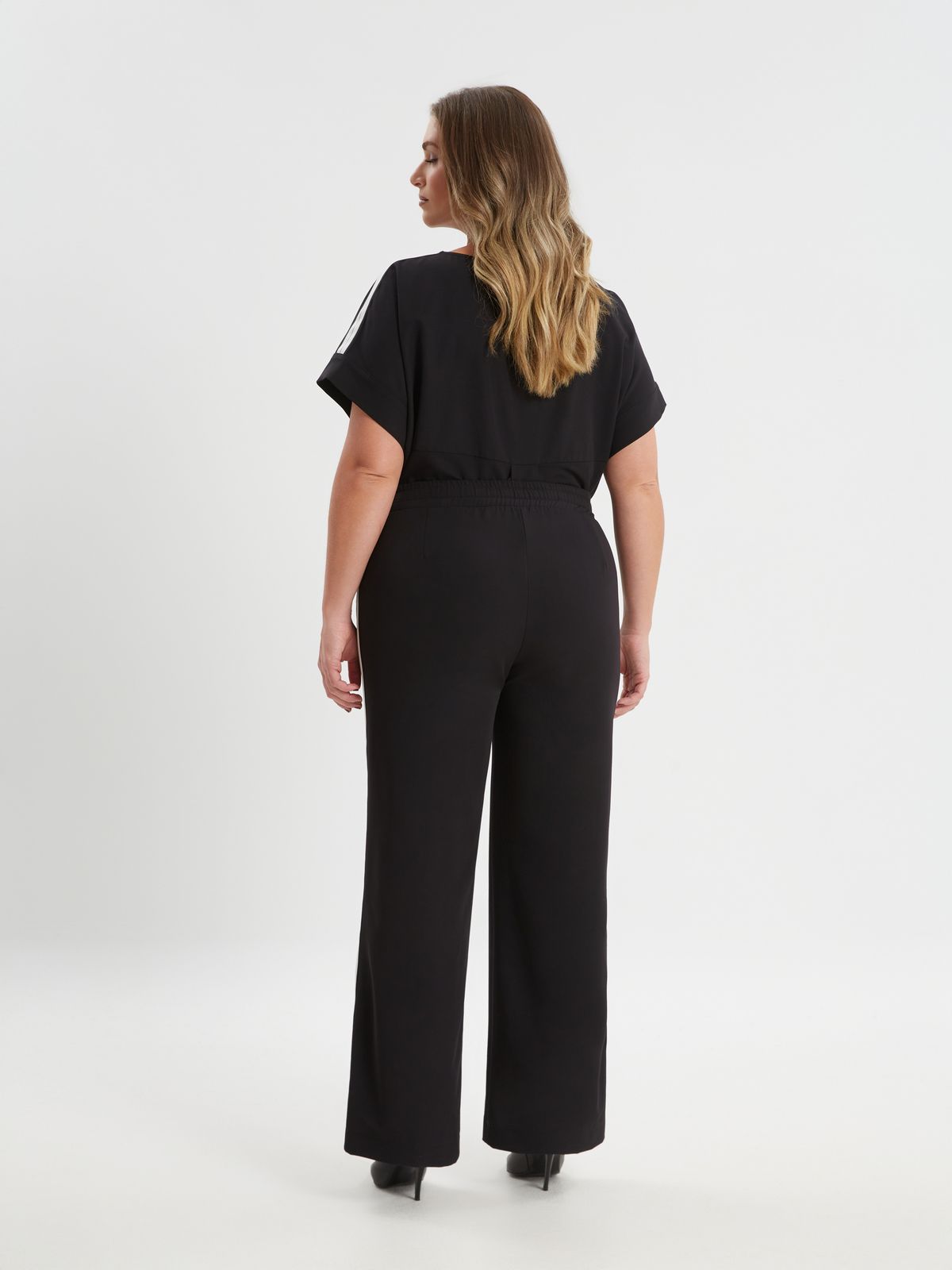 Wide-leg pants with side stripe detail