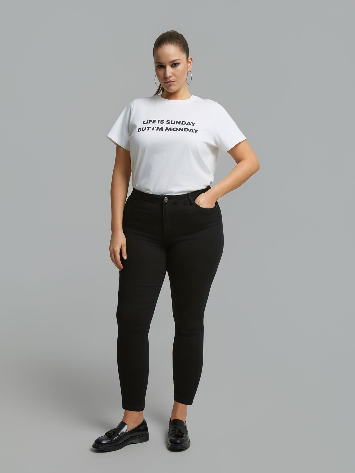 Basic slim black jeans
