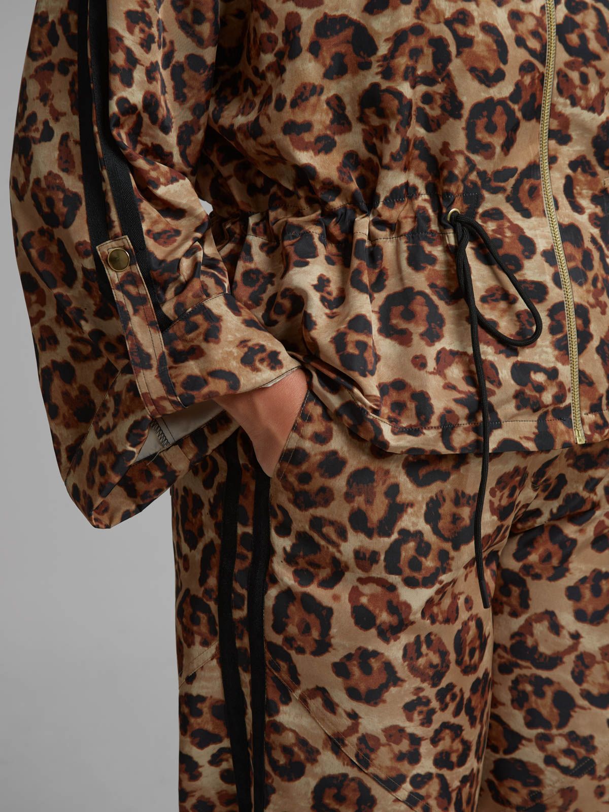 Leopard print jacket with adjustable drawstring waist