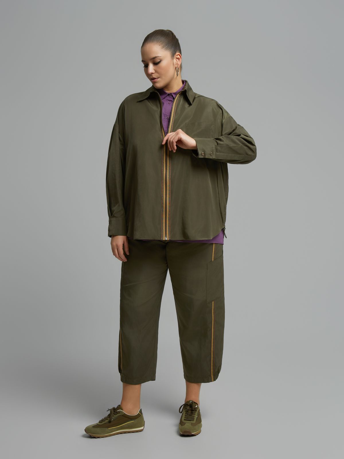 Parachute-fabric shirt with front zipper and colorful stripe detail