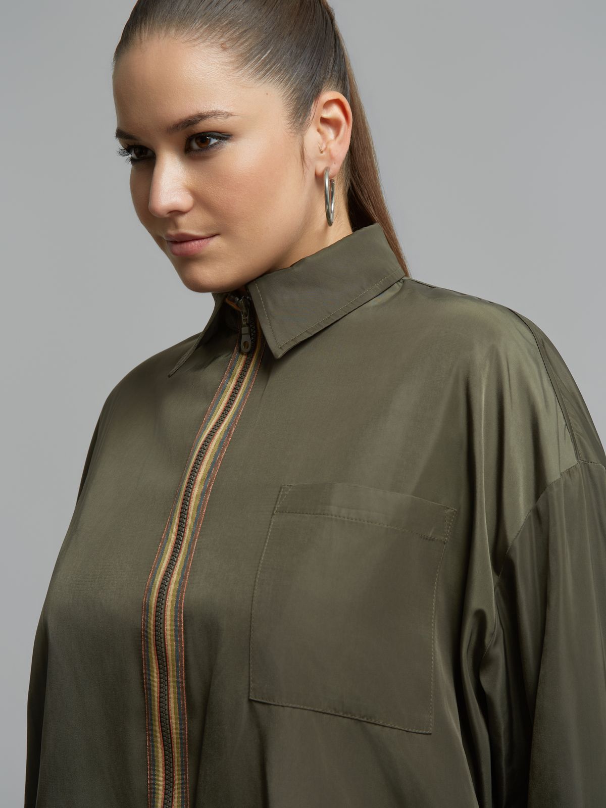 Parachute-fabric shirt with front zipper and colorful stripe detail