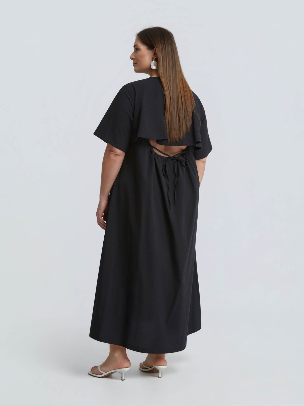 Poplin dress with open back detail