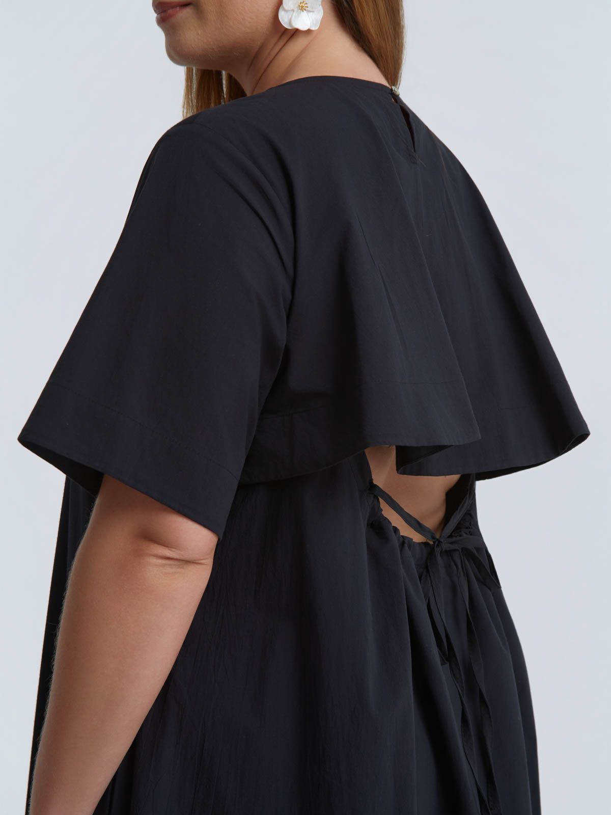 Poplin dress with open back detail
