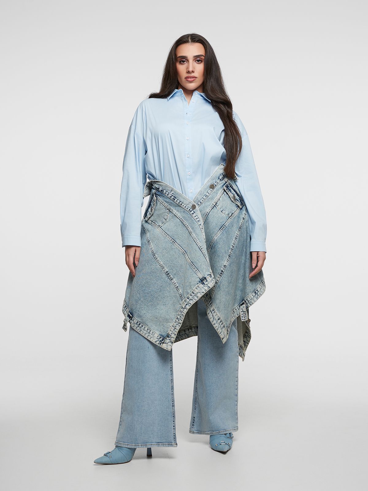 Poplin shirt with strass-detailed back